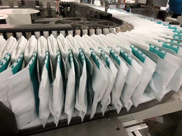 Dans la production de couches pour adultes.